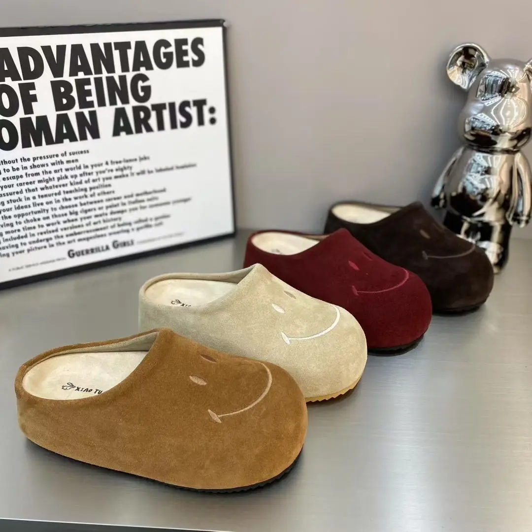 

Retro Slippers Women's Fashion Platform Smiling Mule Slippers 2025 Autumn Sanding Leather Big Head Clogs Outdoors House Shoes