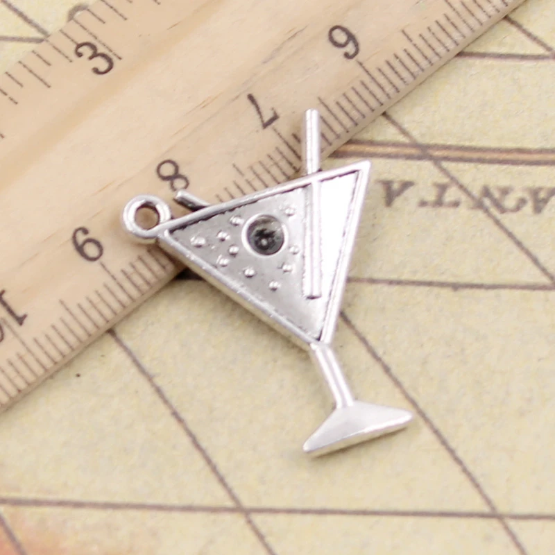 Vintage Fashion Finds - 10pcs Charms Beach Cold Drink Champagne