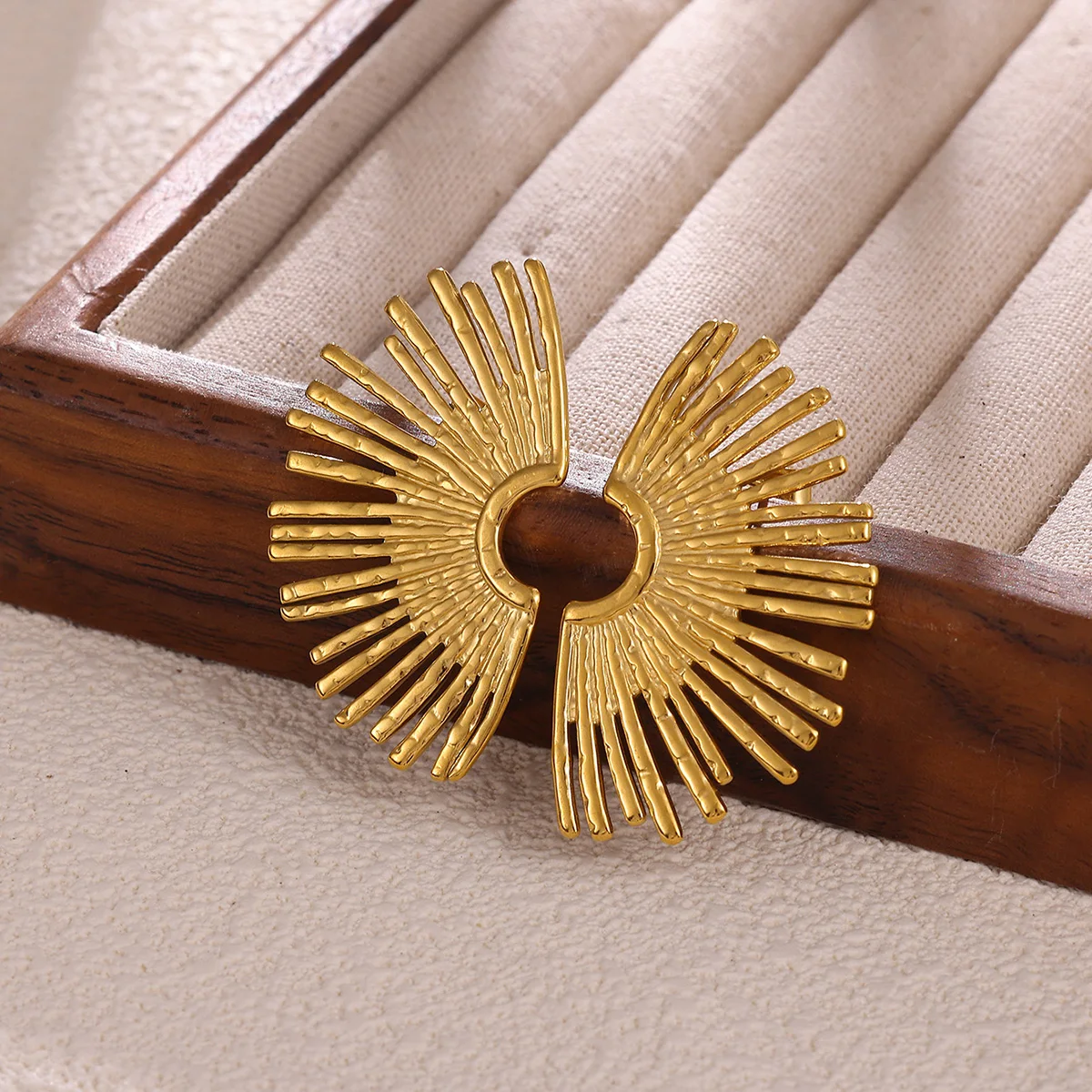 خمر مروحة ليف شكل وأقراط للنساء مزاجه الفولاذ المقاوم للصدأ الذهب اللون القرط الكبير بسيط مجوهرات الحفلات هدية #3