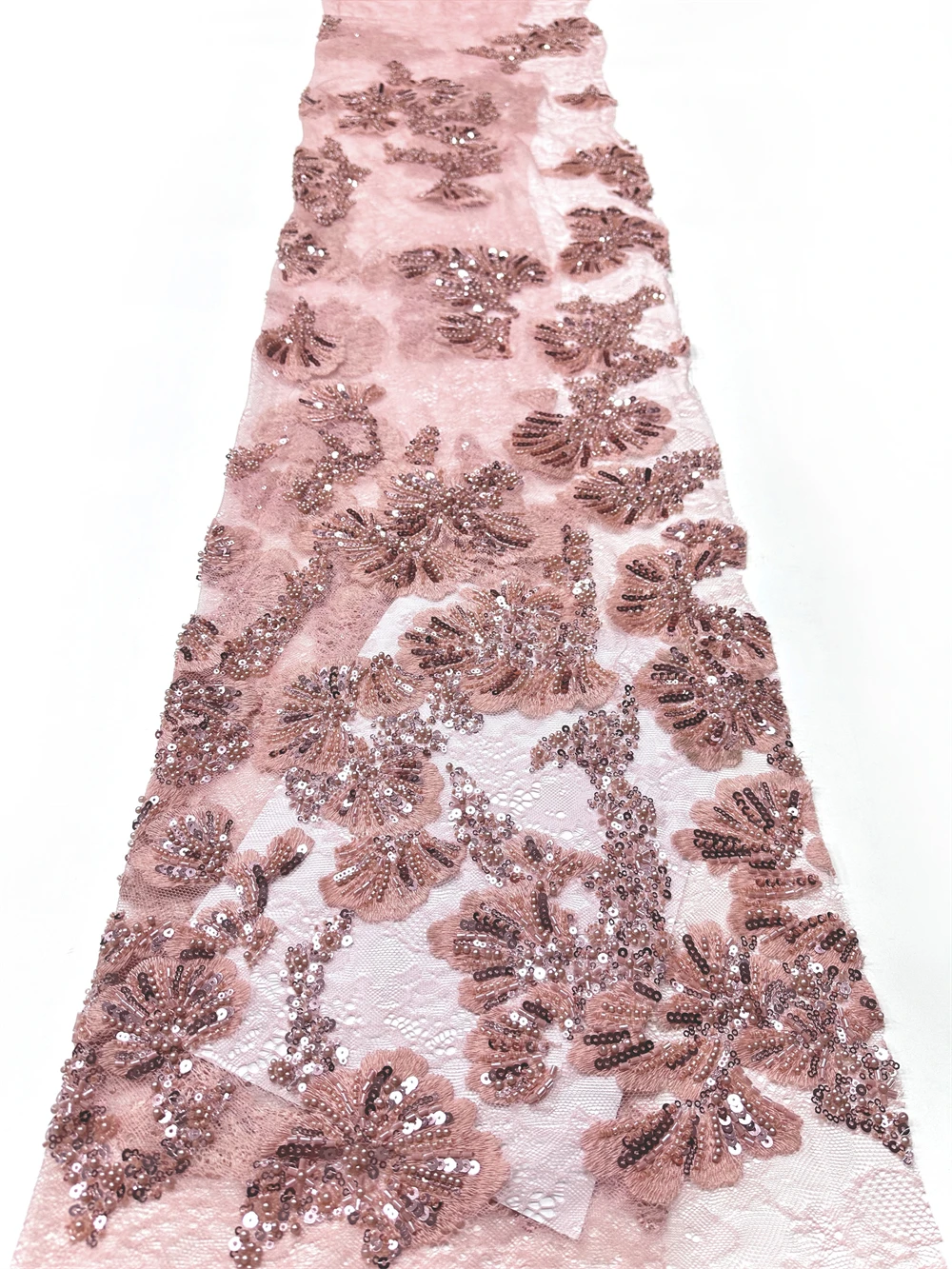 

2026 High Quality White Bridal Lace Fabric with Sequins Beaded Luxury African Lace Material for Wedding Dresses Sewing 2 Yards