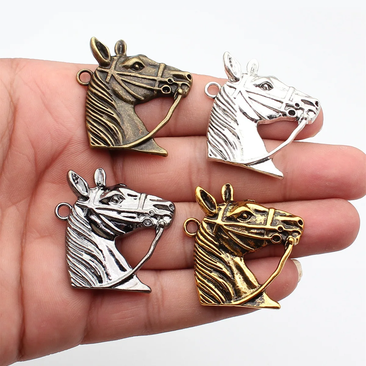 WYSIWYG, 2 uds., 37x36mm, 4 colores, dijes con cabeza de caballo para fabricación de joyas, accesorios de joyería, dijes para hacer joyas