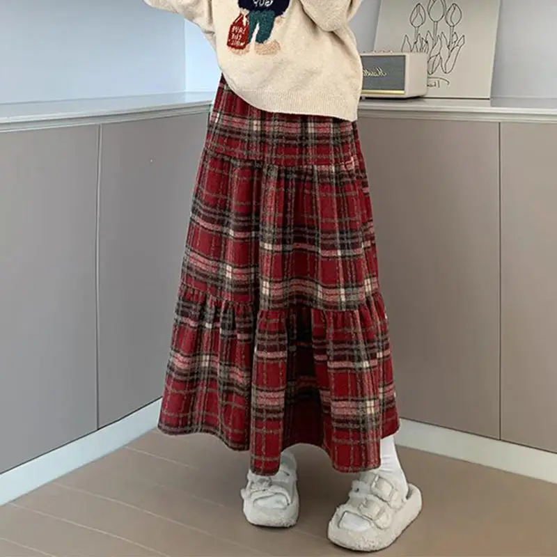 Plaid Autumn Winter Midi Skirt Extended Women's Wine Red New High Waist 2025 Slimming Tiered Skirt