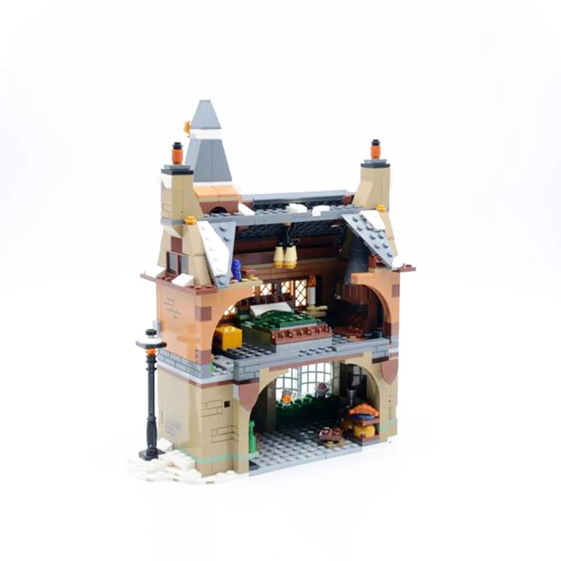 MOC Villaggio invernale Vecchio hotel Casa innevata Building Block Assemblare Modello Pasticceria rurale Giocattoli in mattoni Regalo di Natale classico per bambini