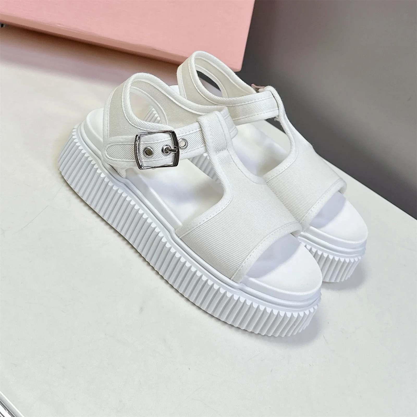 

2025 Newest Summer Canvas Shoes Sweet Fabric Open-Toe Thick Sole Buckle-Strap Woman Gladiator Sandals Mary Janes Beach Shoes