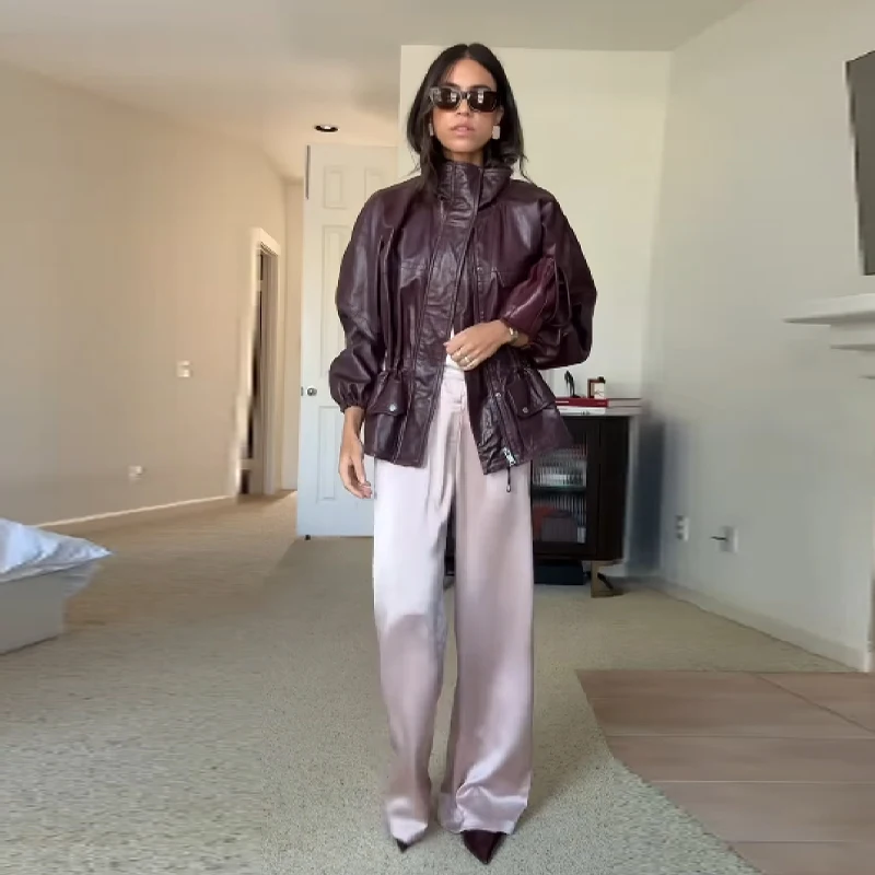 レトロファッションレザージャケット長袖ポケットスリムフィット秋コート女性のスタイリッシュなトレンディクールエッジィオートバイ女性ジャケット