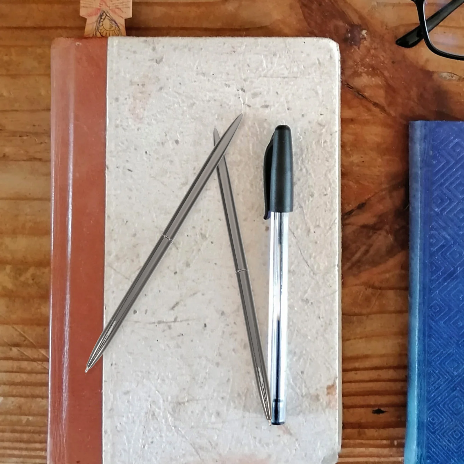 6 قطع قلم حبر جاف معدني أنيق وخفيف الوزن وسلس للكتابة قابل لإعادة الملء، مجموعة محمولة للتوقيع في مكتب الأعمال