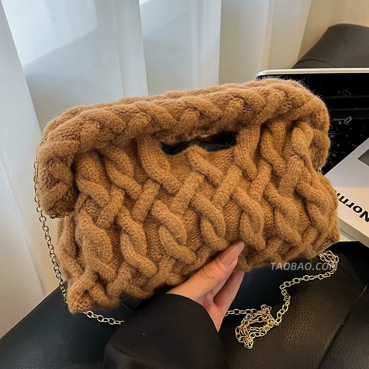 

Дизайнерские сумки через плечо с цепочками для женщин, модная женская сумка через плечо из веревочной ткани, 2021, маленькая плетеная сумка для телефона с квадратным клапаном, женский кошелек