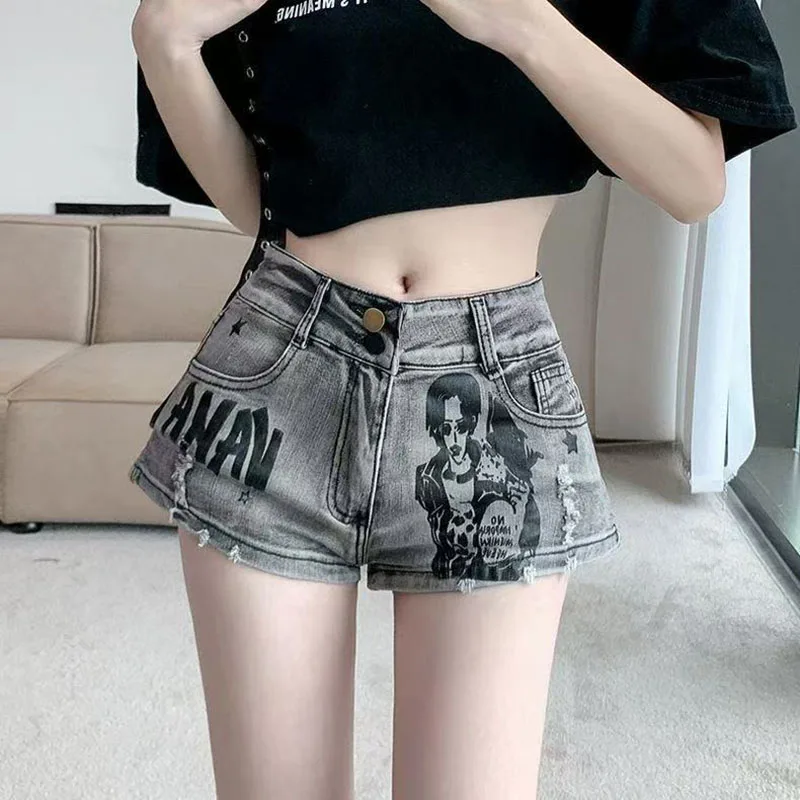 Summer Denim Shorts Summer Women's Low Waist 2025 New Slim Versatile Minority Graffiti Design A-Line Hot Pants Fashion Shorts