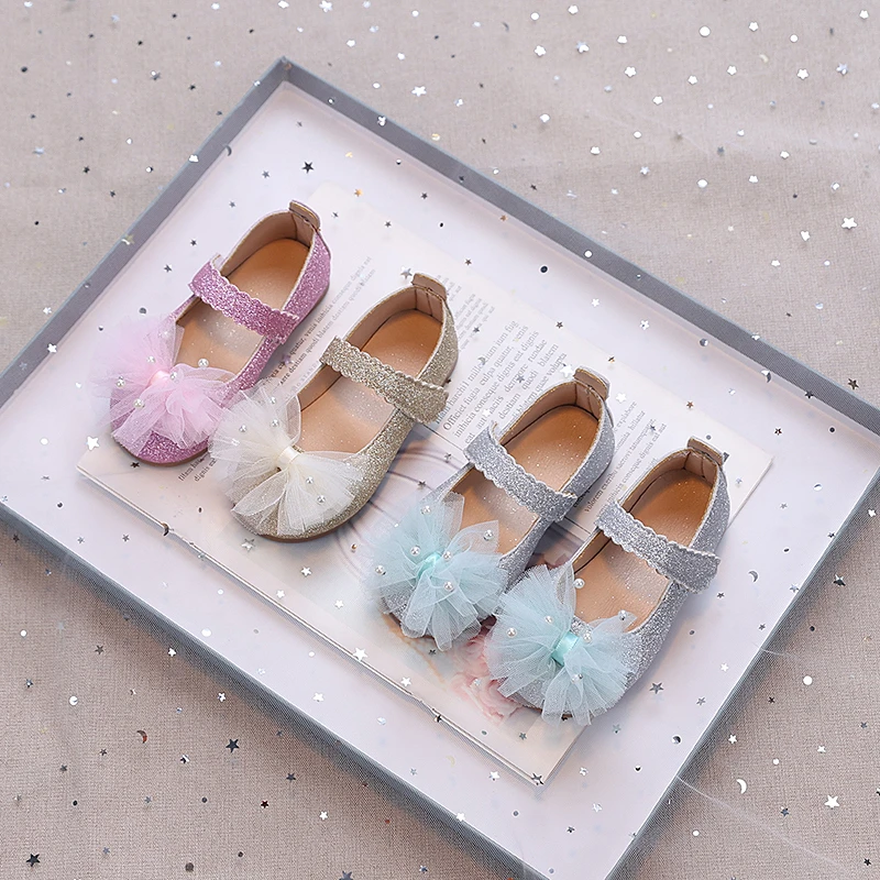 

Новые детские туфли на плоской подошве с блестками, повседневные балетки принцессы для свадебной вечеринки, шикарные милые детские школьные кожаные туфли с бантом