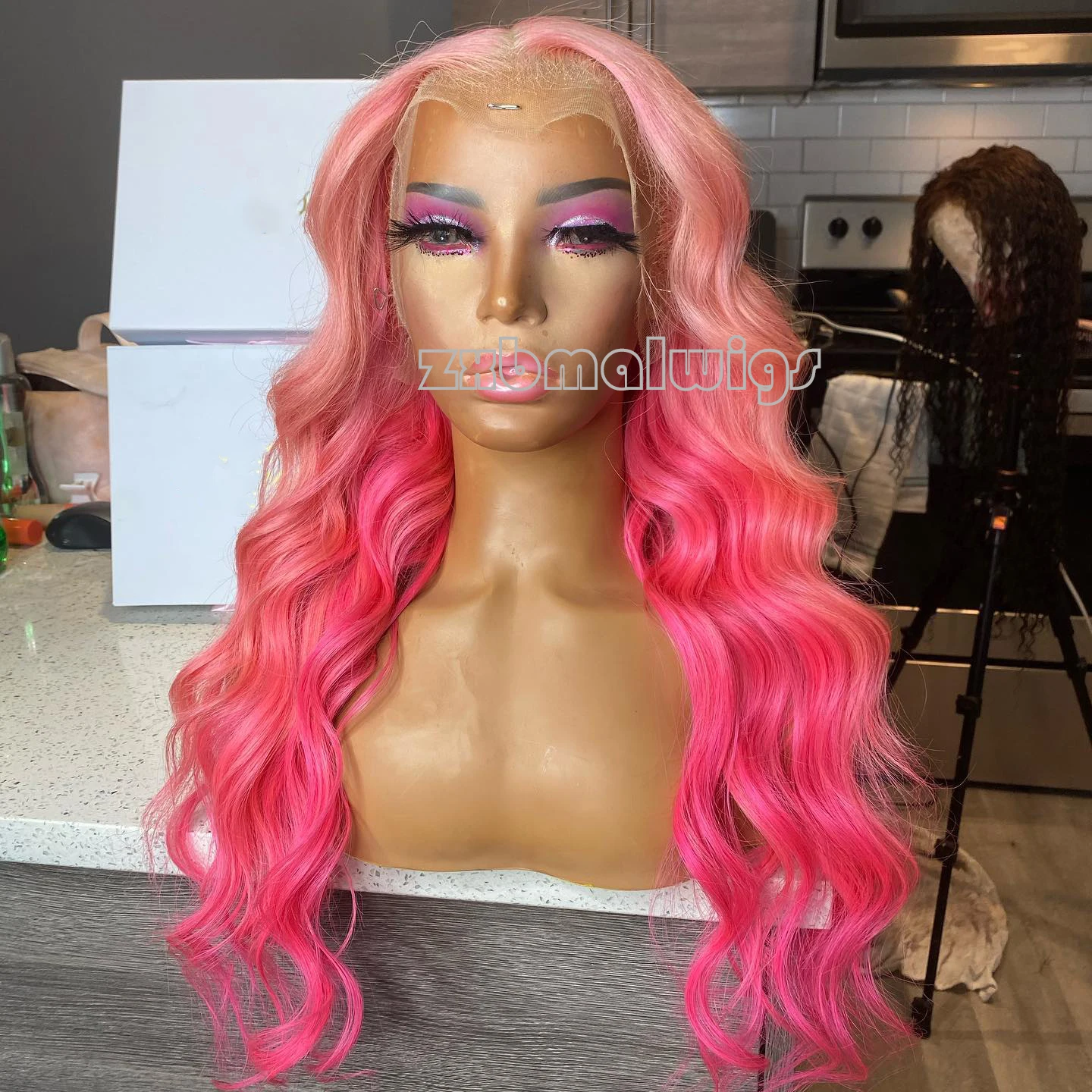 

Ombre Pink Colored Deep Wave Synthetic Wig Blonde Long Wavy Glueless Fiber Lace Frontal Wigs Cosplay Use Women Hair