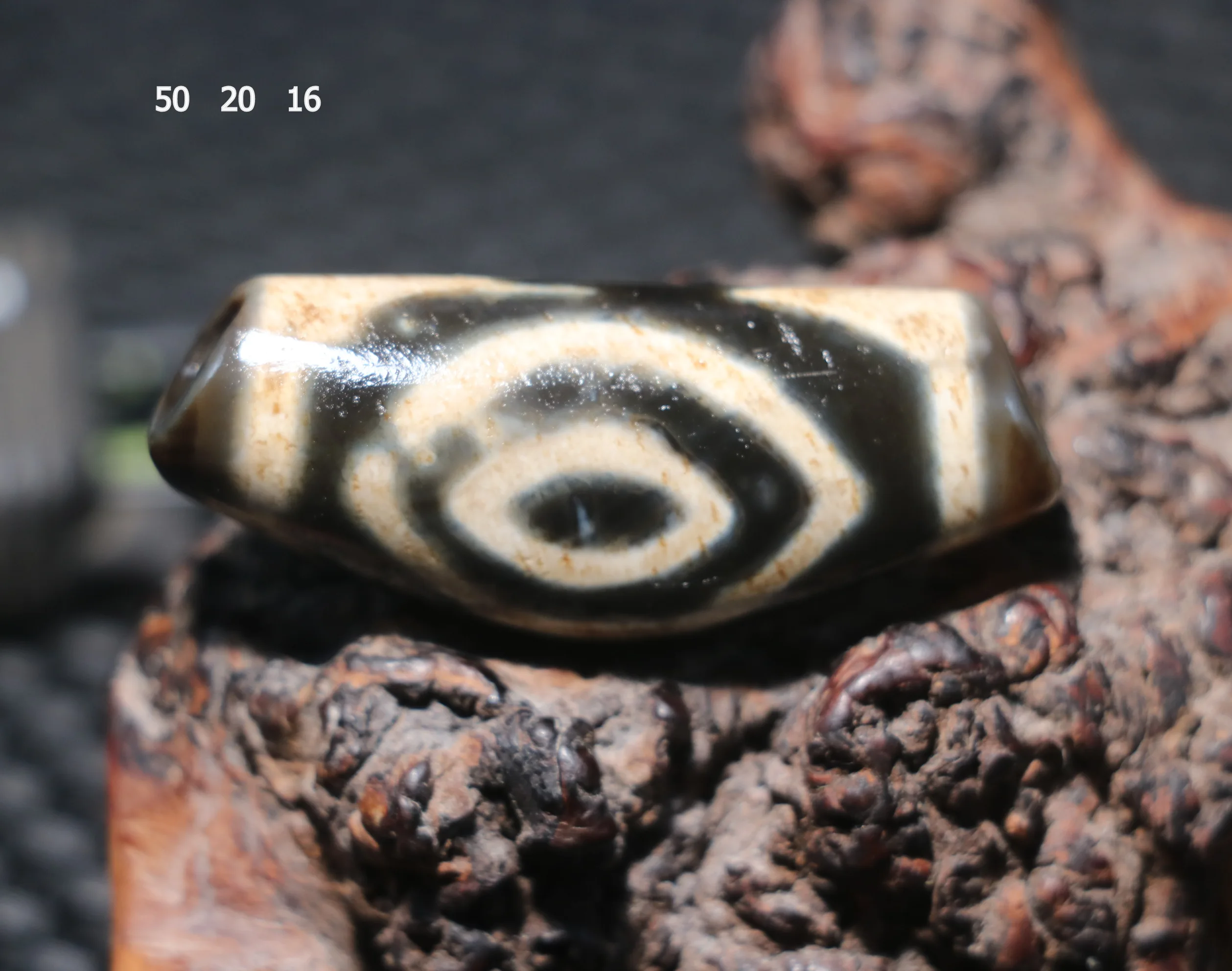 Magic Energy Tibetan Top Old Agate Tiger Tooth Buddha Eyed Ox Horn Shape dZi Bead Pendant Amulet For Jewelry Amulet Timestown