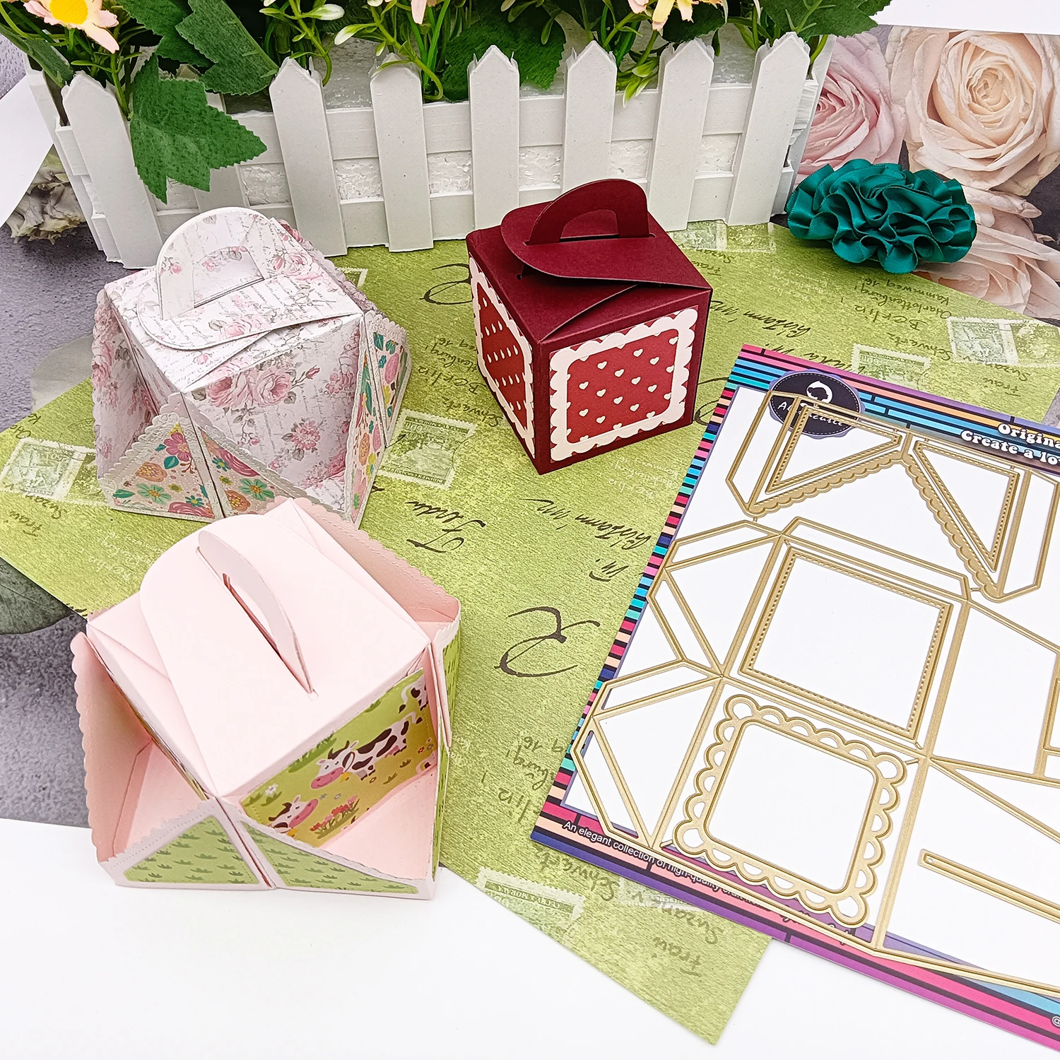 Geschenkbox mit Griff Metall-Stanzform Goldene Stanzformen für Geschenkverpackungen Handgemachtes Papierhandwerk DIY Geschenkbehälter