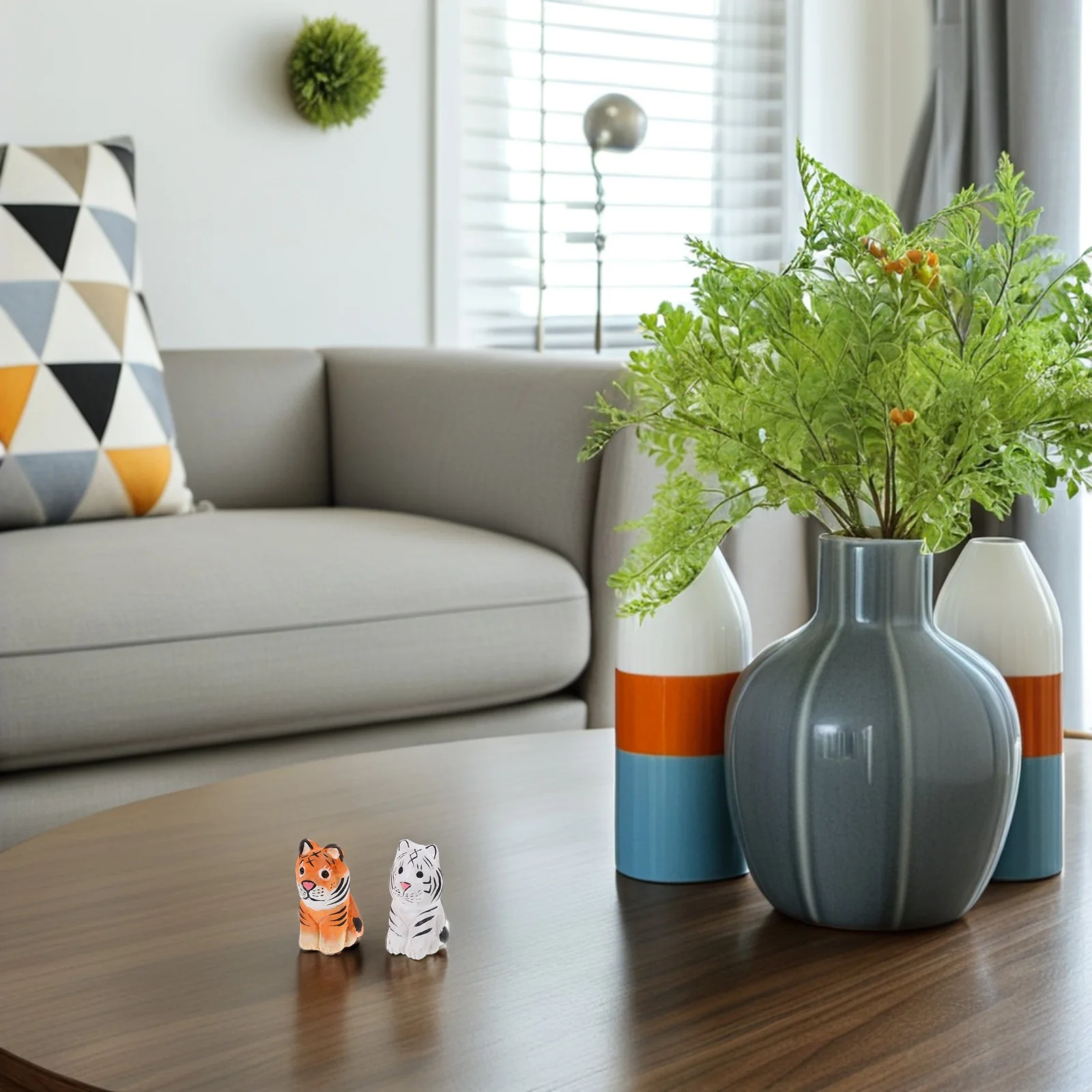 

2Pcs Wooden Tiger Sculpture Handmade Small Carved Animal Statue Cute Tiger Ornament for Home Office Table Shelf