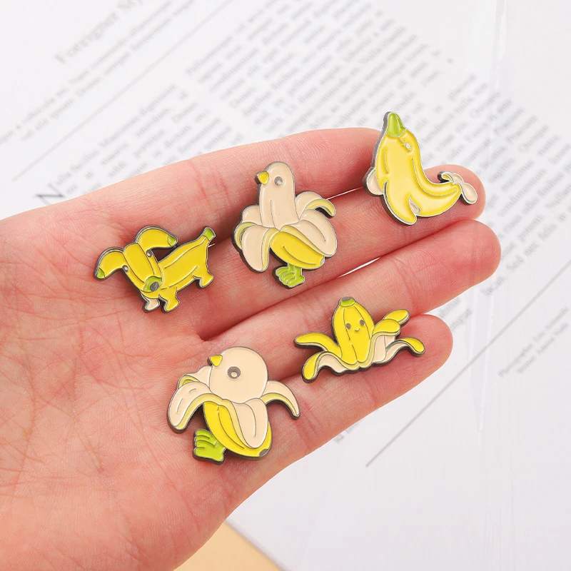 Kiwi Apple Orange Pinseapple Accessories Backpack Pin Lapel Brooch Fruit Pin Avocado Grape Banana Strawberry Watermelon