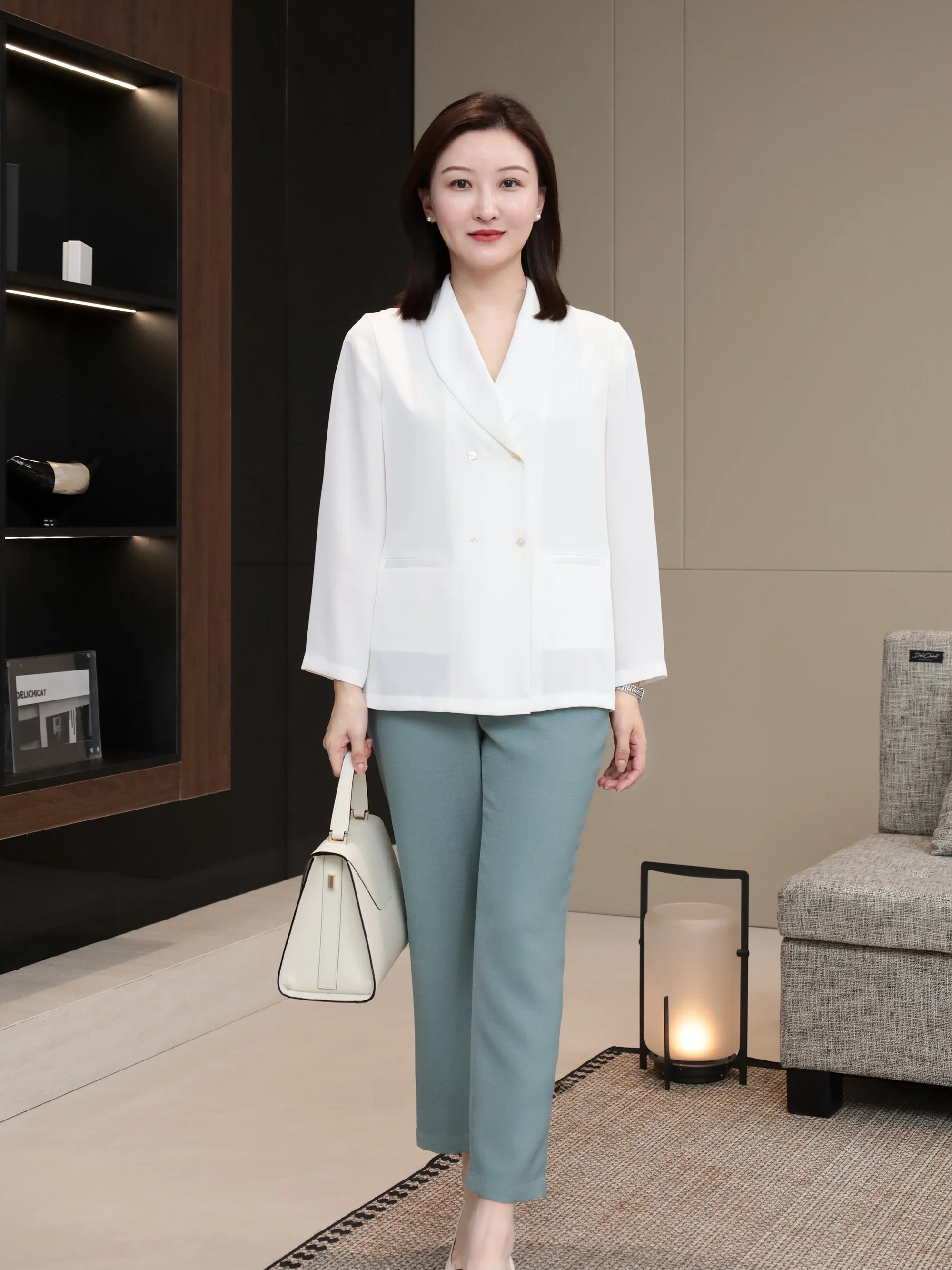 Elegant Acetate Shirt Jacket with Slanting Stripe Design And Long Sleeves for Women in Summer Commute Style Regular Length
