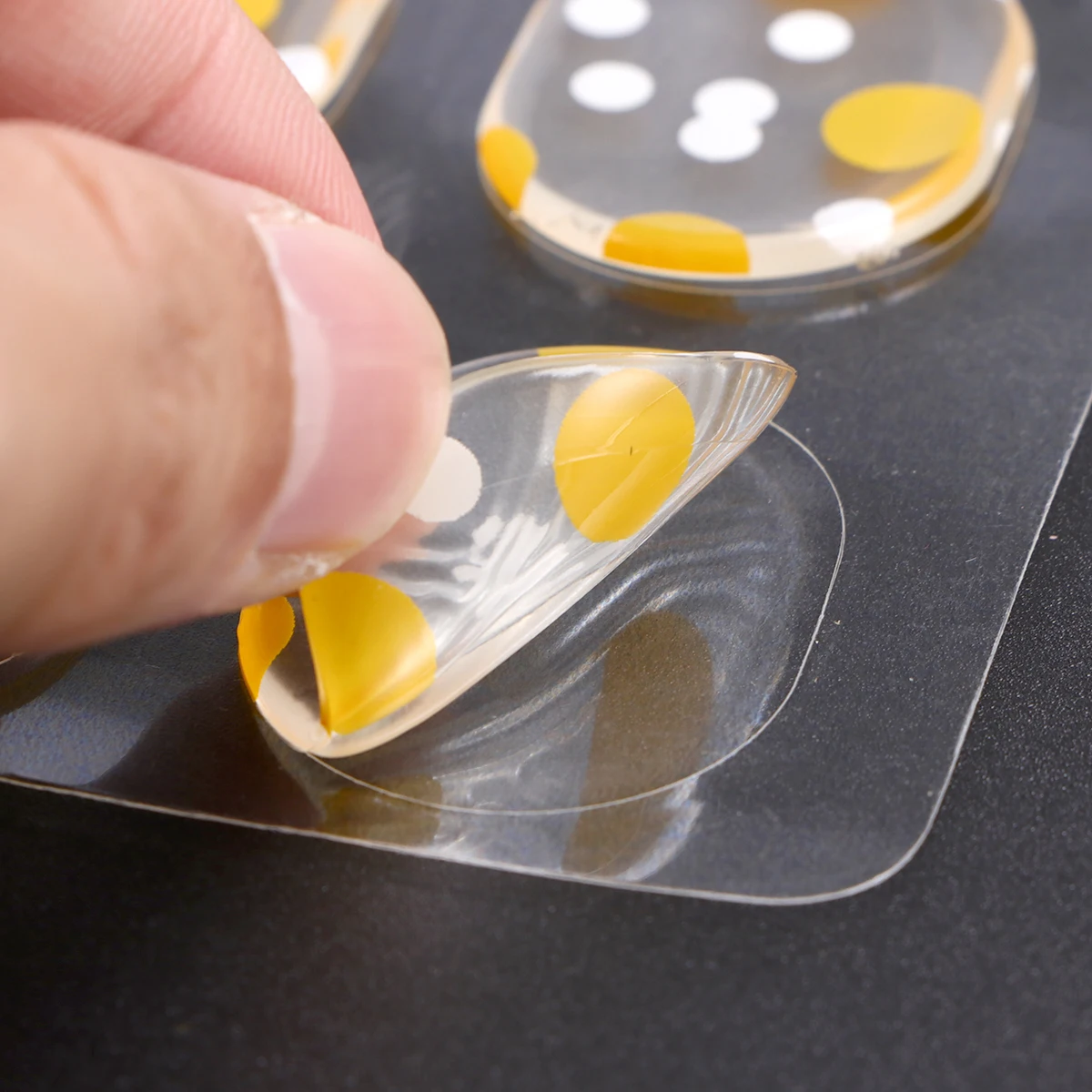 

6pcs Silicone Self-adhesive Drum Snare Mute Mat Damper Gel Pad Silicone Drum Damping Drum Damper for Controlling Drum (Yellow Do