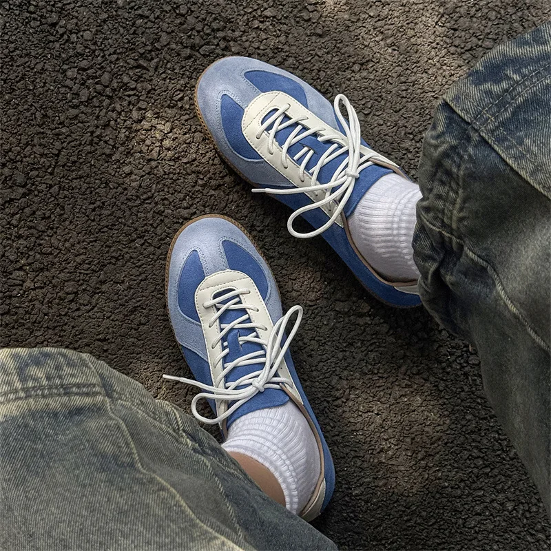 high-end retro Men's Shoes Fashion Breathable Comfortable Men's Sneakers and Casual Shoes jogging football shoes Tenis Masculino