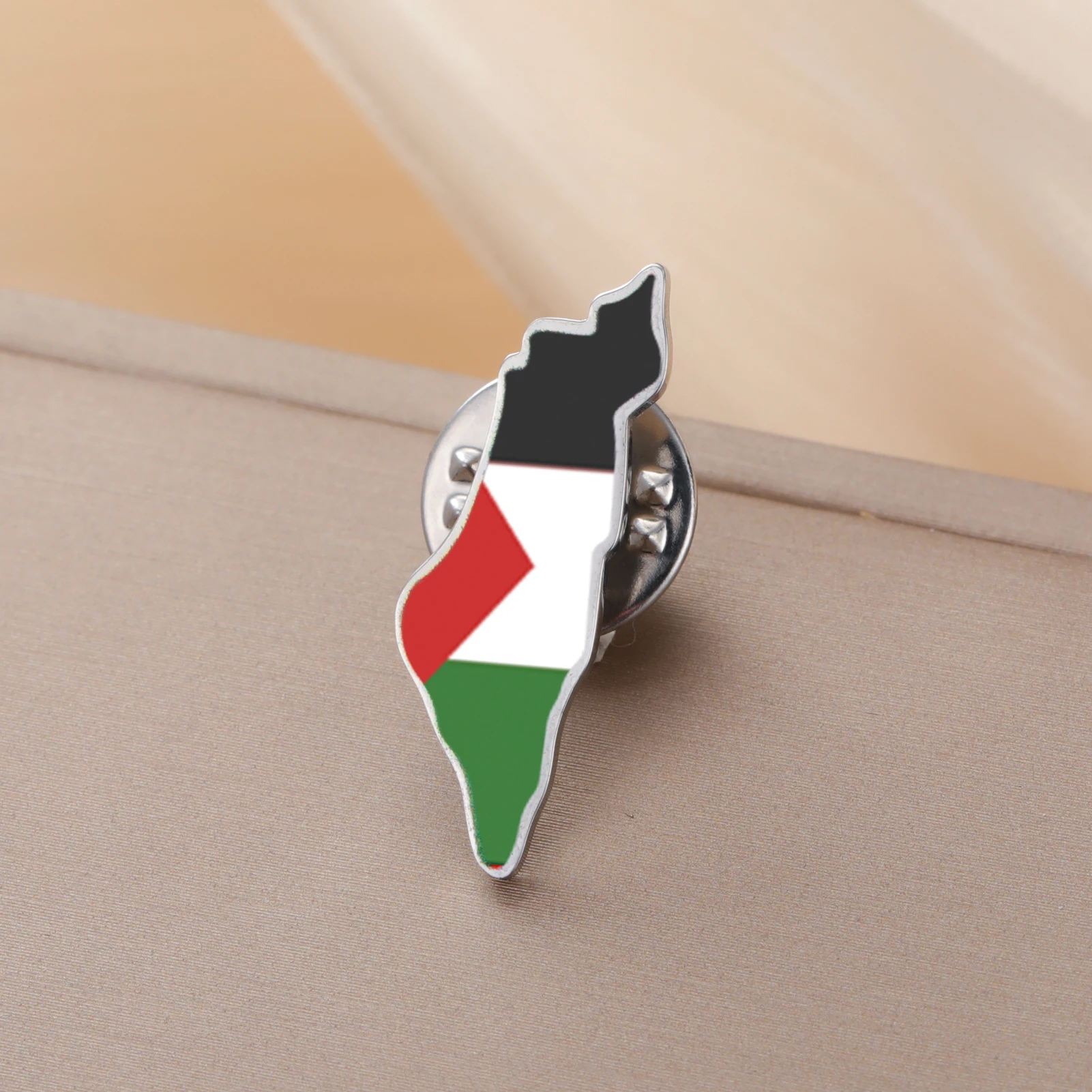 Cazador Map Flag Lapel Pins Stainless Steel Brooch for Men Women Enamel Badges Country Flag Jewelry Accessories 2026