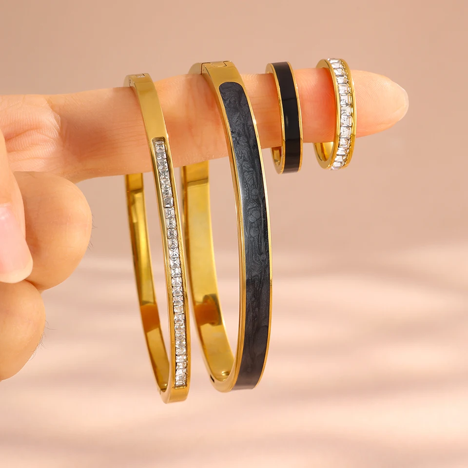 Yupsk 4-teiliges Set aus Edelstahl-Armband und Ring für Damen, quadratischer Armreif mit Zirkon-Einlage, modischer Schmuck zum Stapeln, Geschenk – Detail 8
