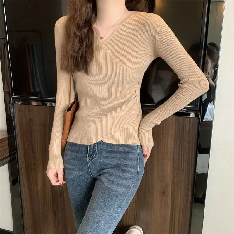 

Casual Style Polyester Ice Silk No-Sleeve Fashion Inner Wear Base Top Spring Autumn Women's Slim Fit Short Knitwear V-Neck