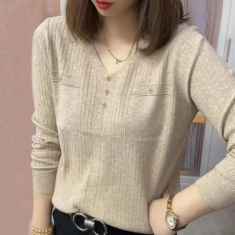 

\Women's Clothing Loose Solid T-Shirts Casual Pockets Button V-neck Temperament Bottoming Thin Office Lady Knitted Tops Q167