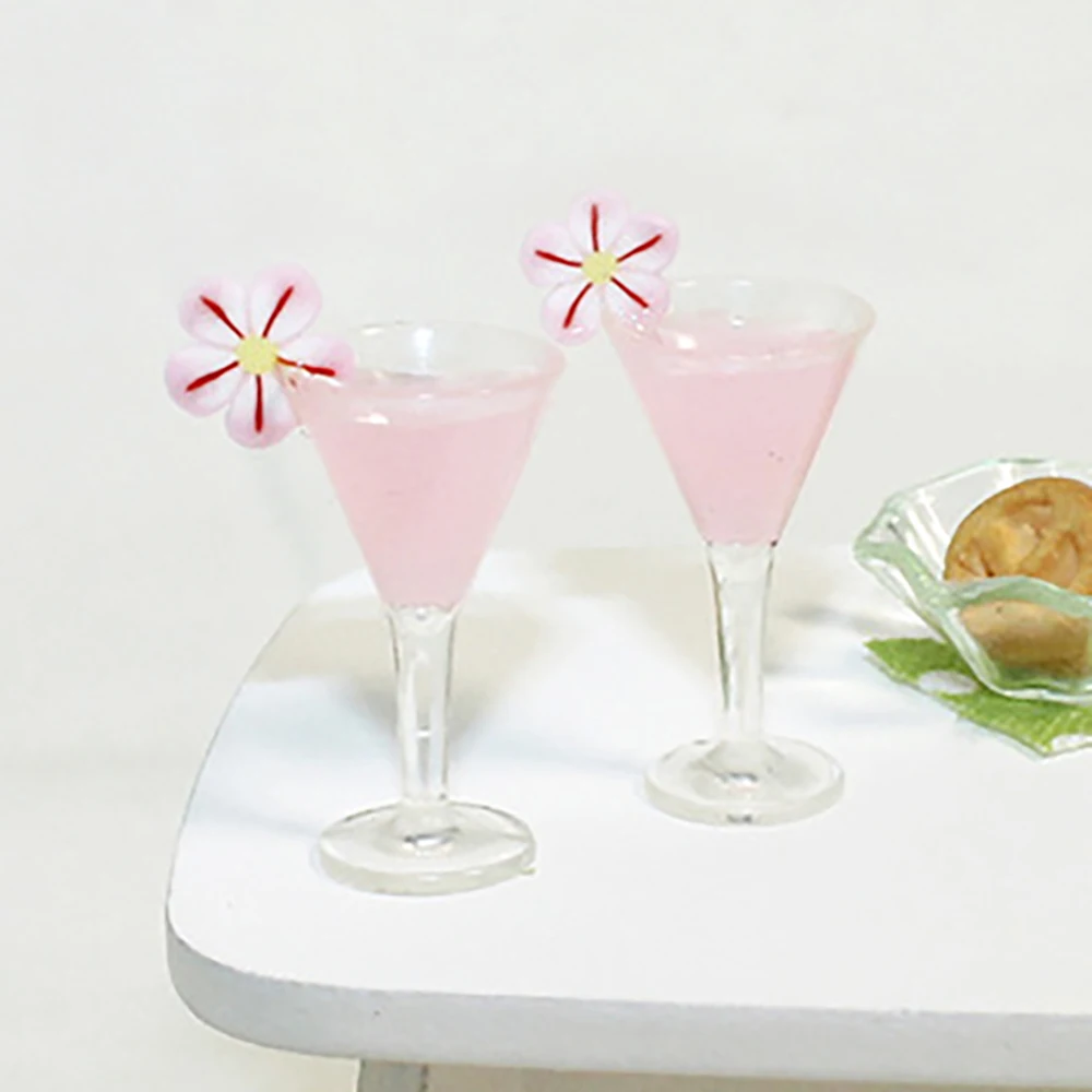 1Pcs 1/12 Dollhouse Miniature Resin Cocktail Cup Mini Drink Wine Glass Model Toy for Doll House Accessories Decoration ob11 bjd