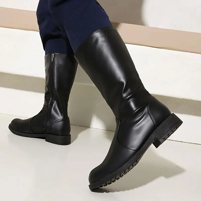 

REAVE CAT Luxury 2025 Новые женские ботинки до середины икры с круглым носком на толстом каблуке 3 см, женская обувь на горячей молнии, большой размер 49