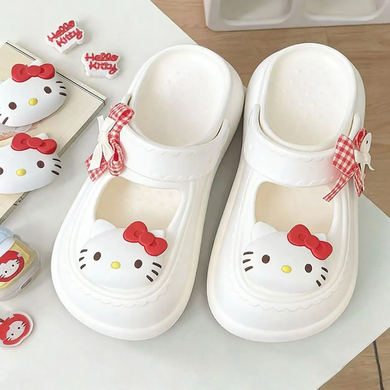 

real pictures Sanrio hello kitty caroon cute lovely red bow good quality women girls white pink blue black beach heel sandals