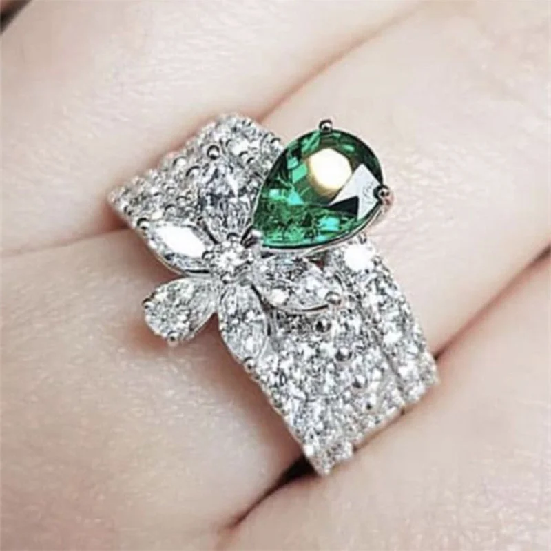 Huitan Aesthetic Flower Green Pear CZ Rings Wedding Ceremony Party Rings for Women Modern Fashion Design Brilliant Jewelry 2022