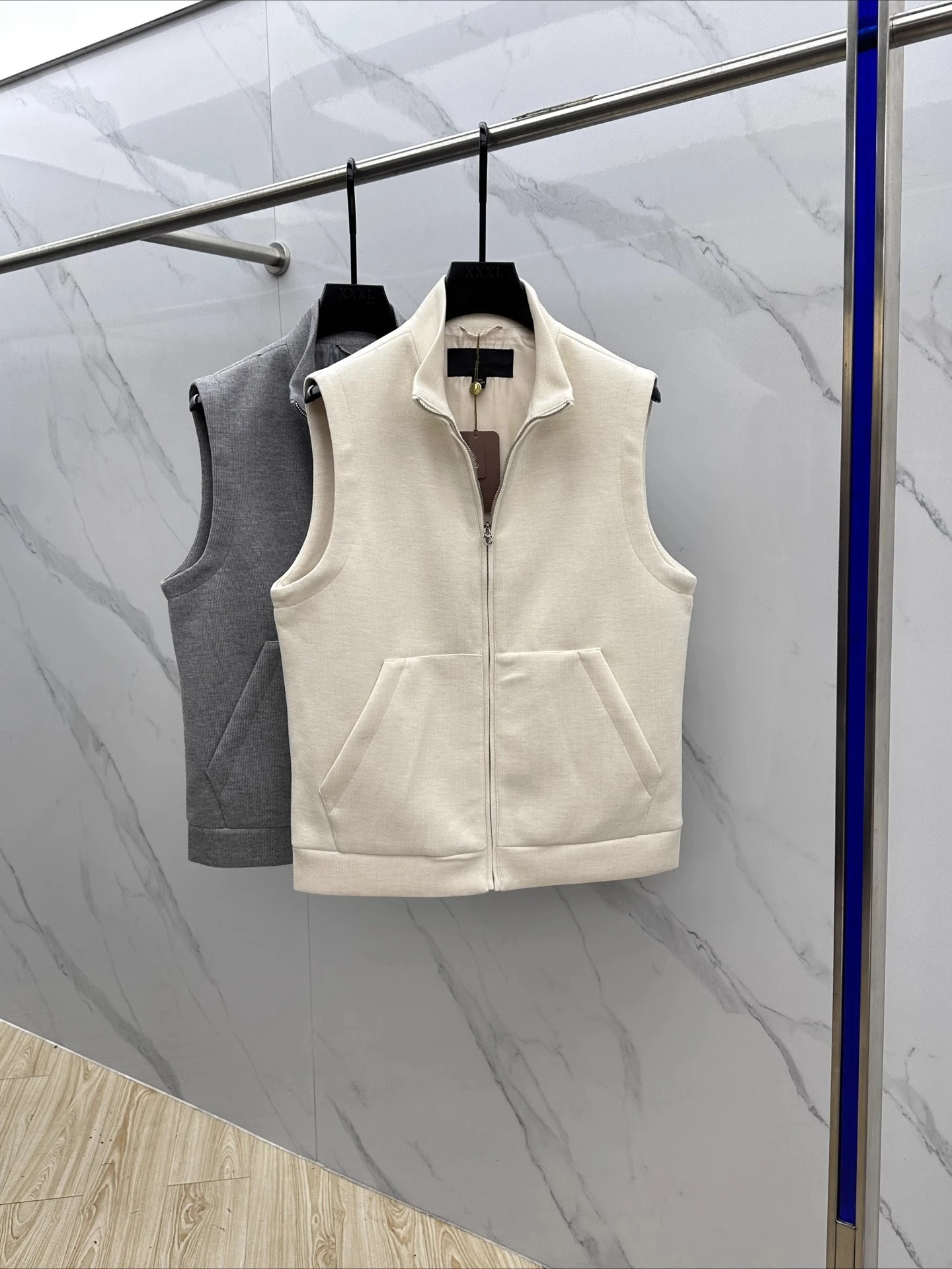 

LP Italian embroidery stand collar padded old money wind vest