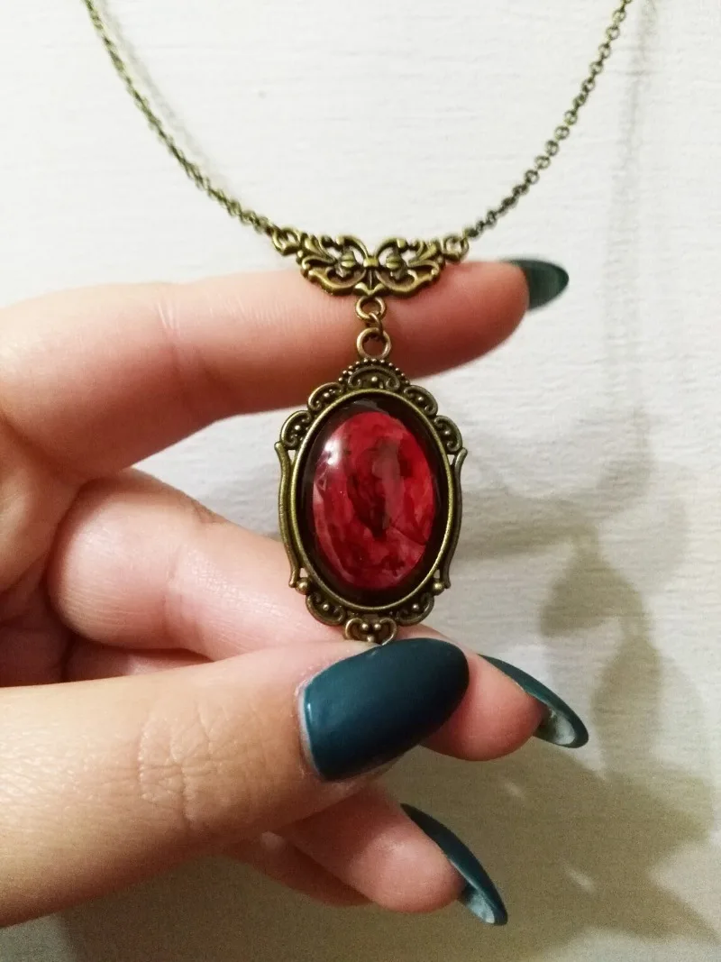 Vintage Witch Red Blood Drop Pendant Women's Necklace Gothic Personalized Brass Color Victorian Creative Jewelry Accessories