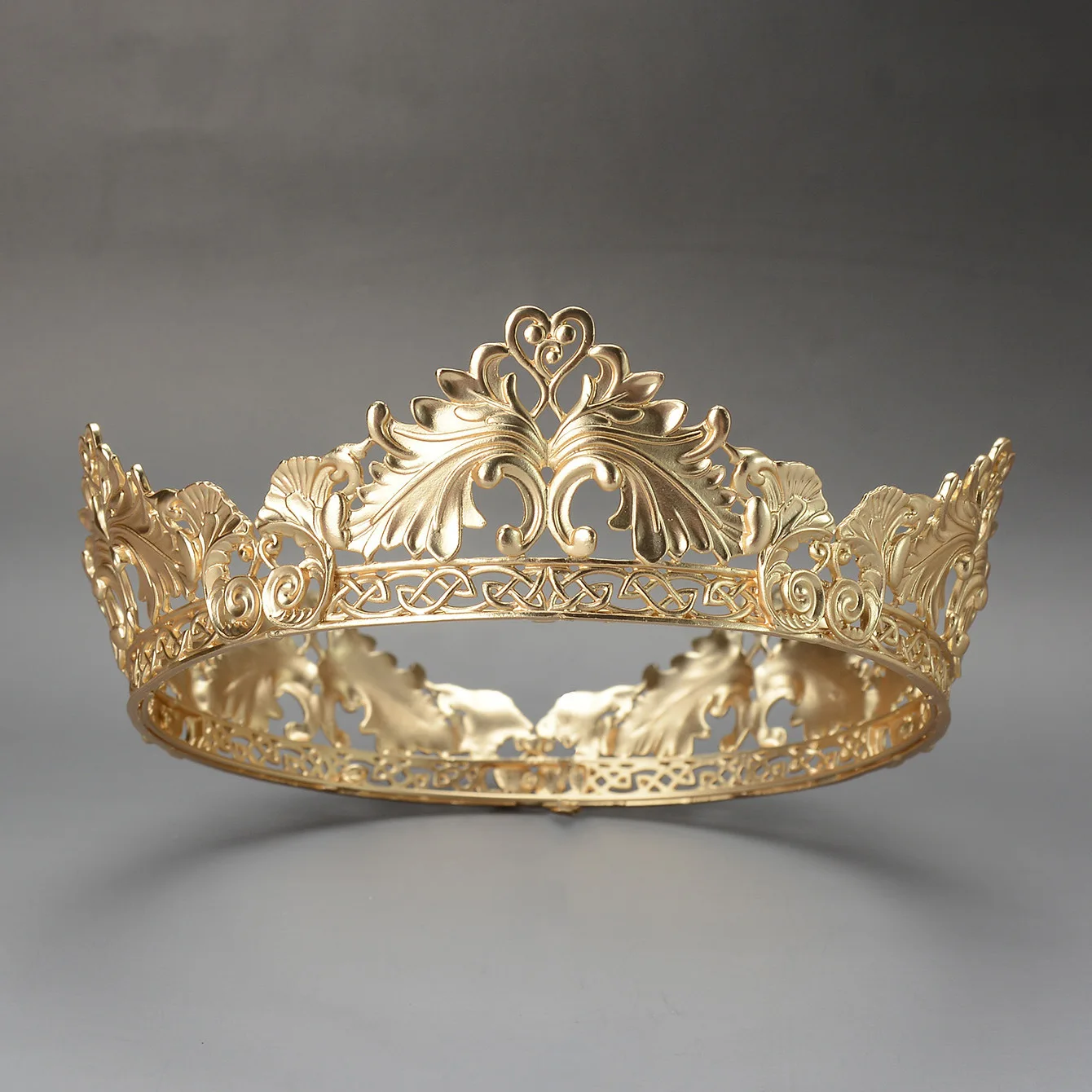 Prince Alloy Metal Round Tiaras Crowns Women British Gold King Crowns Men Baroque European Costume Witch Pageant Headpieces