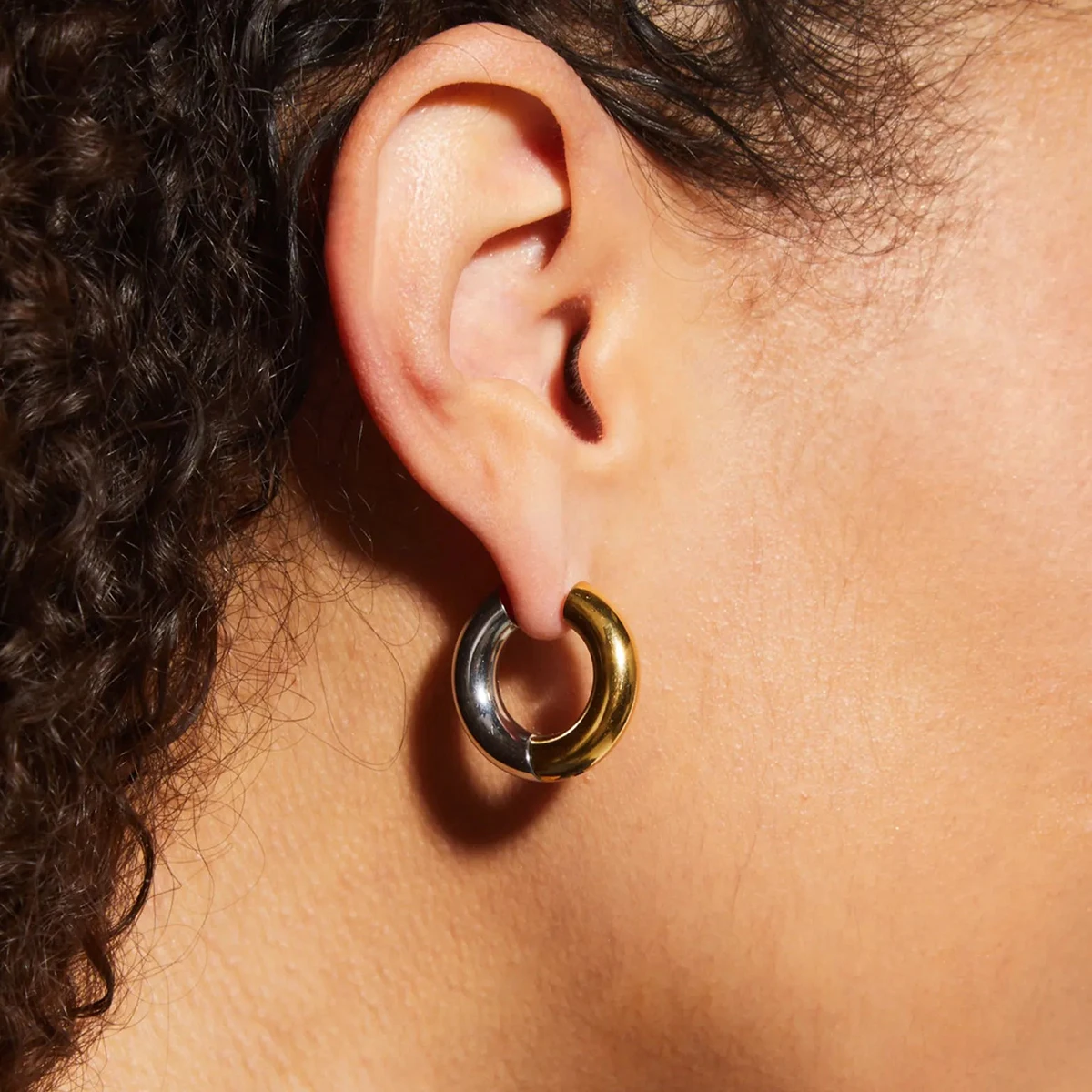 Geometrische roestvrijstalen goud zilveren kleur dubbellaagse stud oorbel voor vrouwen onregelmatige metalen textuur mode-sieraden cadeau