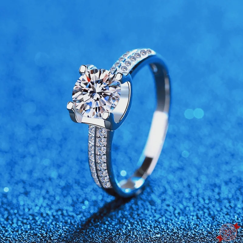 

1.0ct Moissanite S925 Silver Rings for Women Plated Platinum Bull-head Wedding Diamond Band Fashion Jewelry Wholesale