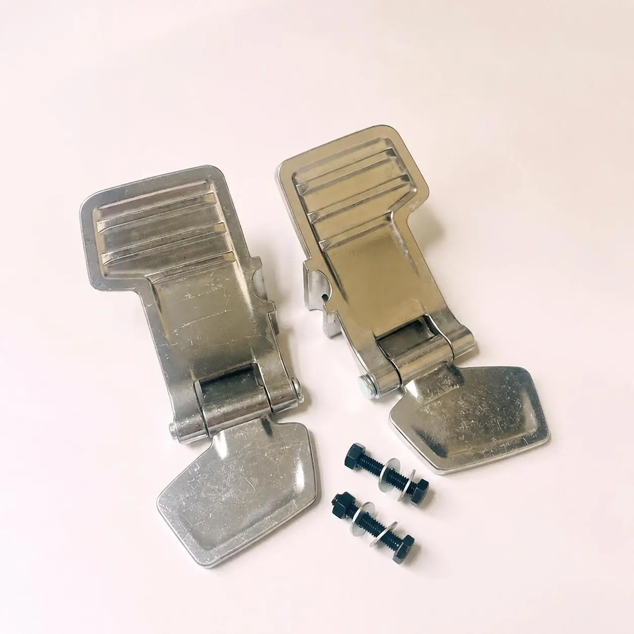 1 Pair Foot Pedals Mini Excavator Parts Suitable For Sany 16.35 Kubota 15/20/30 Vickers 17
