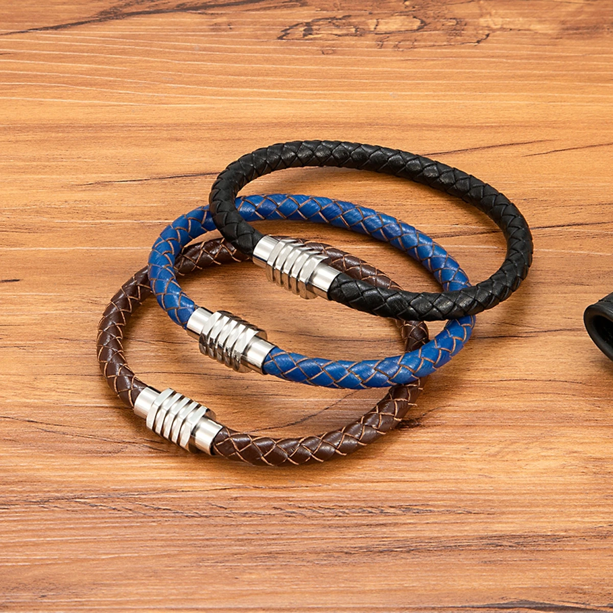 XQNI Classical 3/4/5/6/8mm Men Leather Bracelet 3 Color Ins Popular Bangle Magnetic Clasp Custom Handmade Accessories Charm Gift