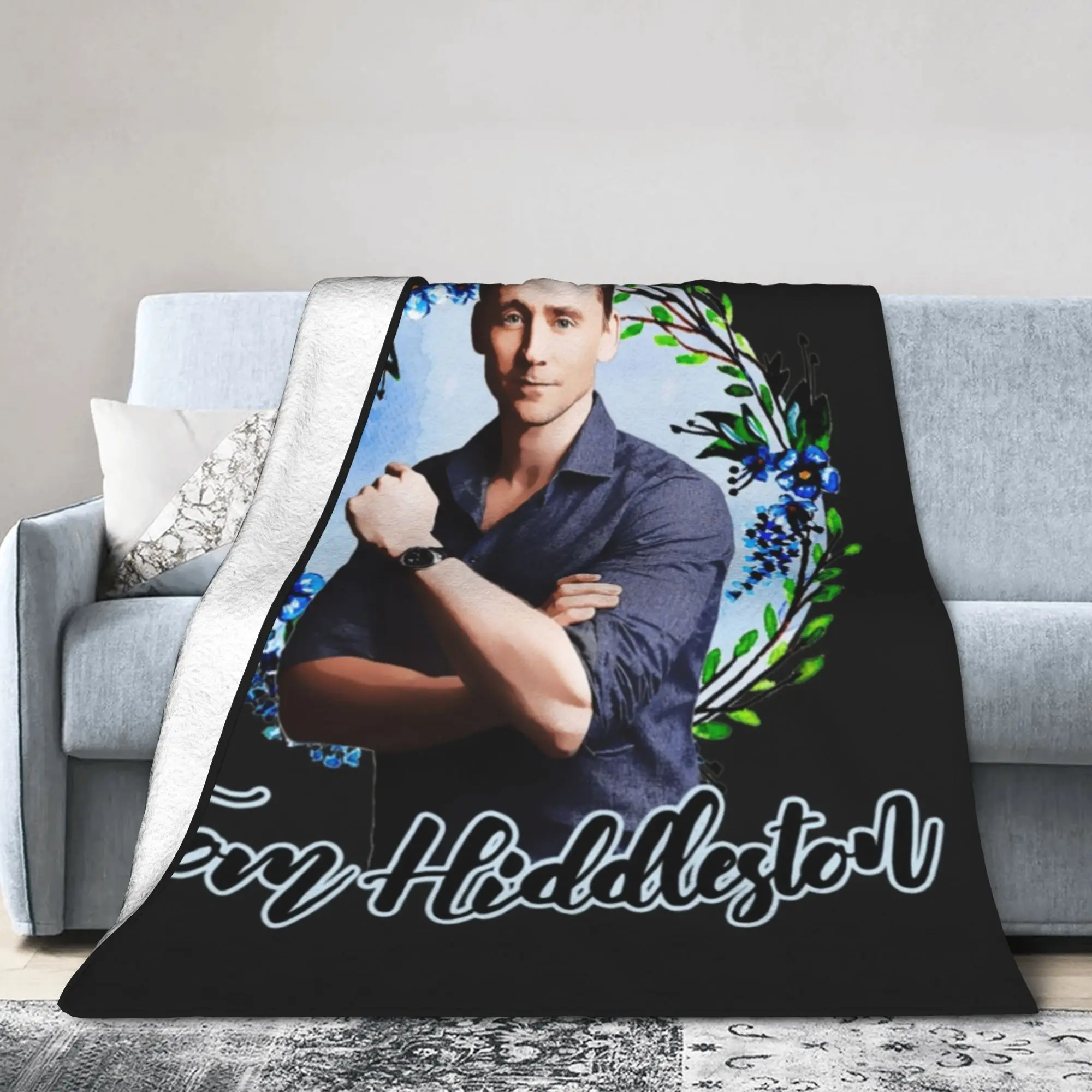 Custom Tom Hiddleston Classic Blanket Warm Fleece Soft Flannel Actor Throw Blankets for Bedroom Couch Outdoor Autumn