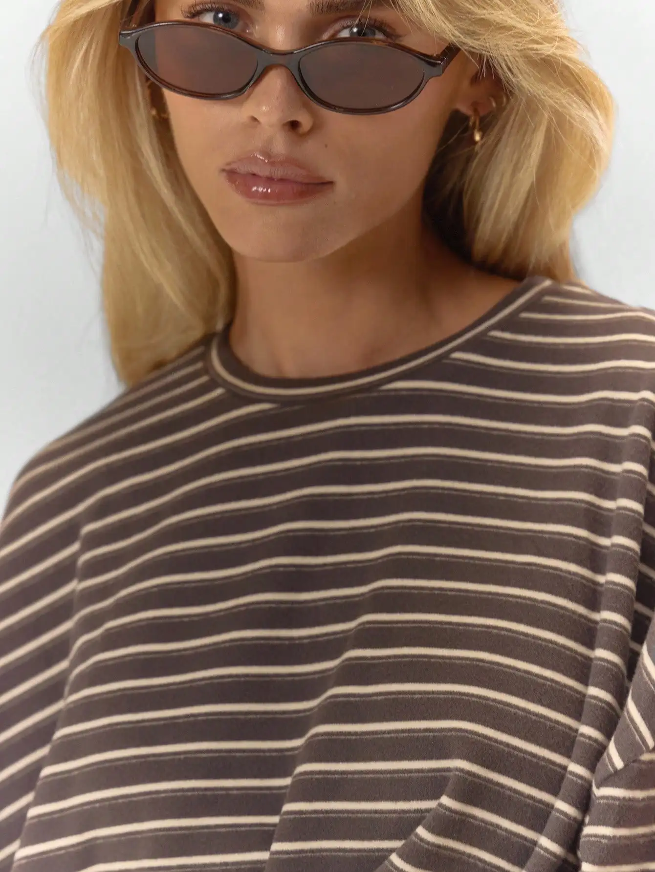 

Полосатая женская футболка оверсайз с длинным рукавом, мягкая, свободного кроя, повседневная