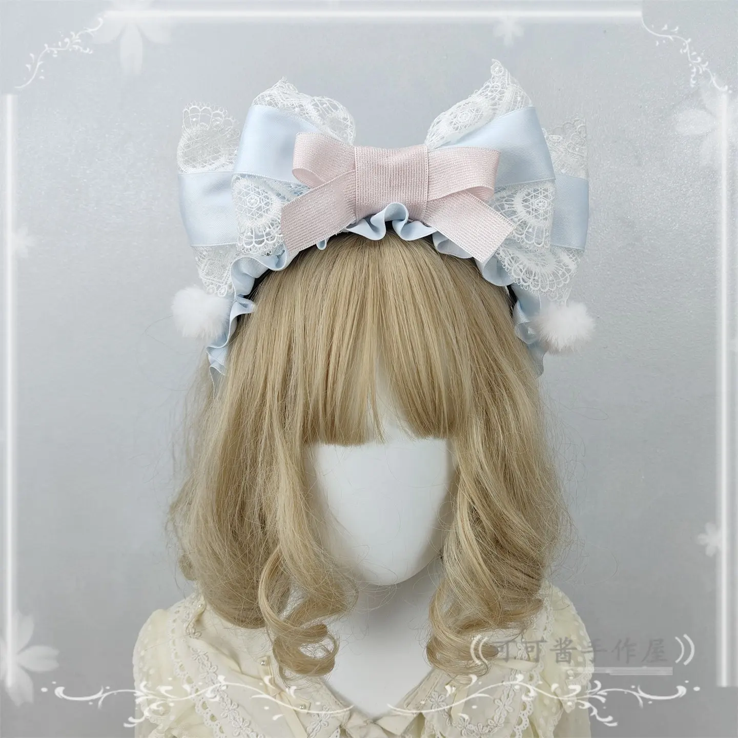 

Headgear Lolita Autumn and Winter Pom-pom Gorgeous Lace Hair Accessories Christmas Headgear Bow Headband KC