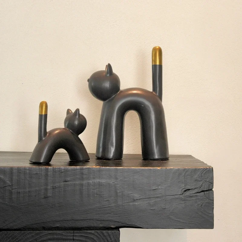 Creative and fun animal decorations abstract cat ceramic crafts living room and children's room decorations housewarming gifts