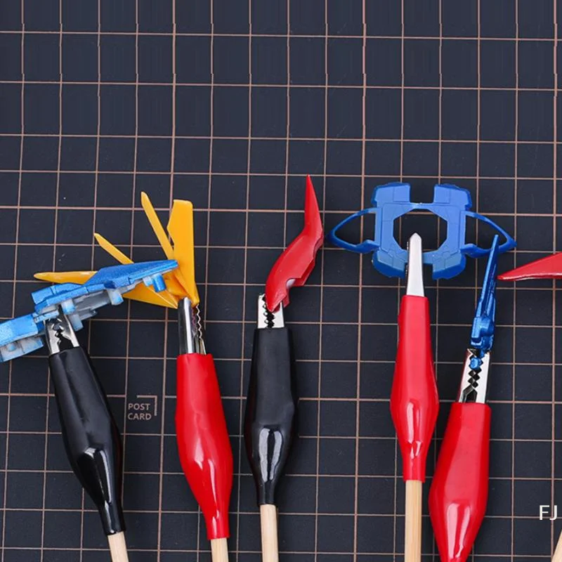 

Зажимы для покраски моделей/Базы для крепления зажимов для покраски моделей в коробке; Зажимы для распыления краски; Зажимы для сушки.