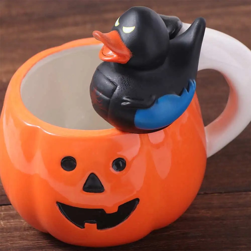 Personaggi dei cartoni animati Serie di Halloween Anatra Anatra Galleggiante Vasca Piscina Anatra Giocattolo d'acqua Giocattoli da bagno 2 pollici Anatra di gomma Giocattoli