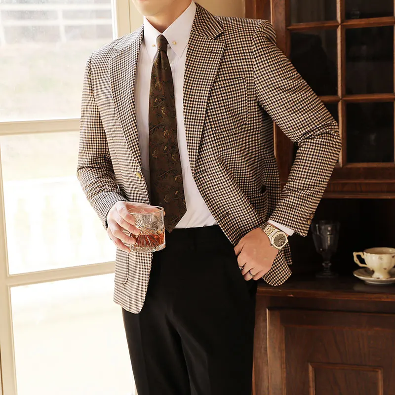 British Style Plaid Men's Blazers Slim Business Casual Suit Jackets Fashion Social Banquet Party Uniform Weddiong Groom Coat