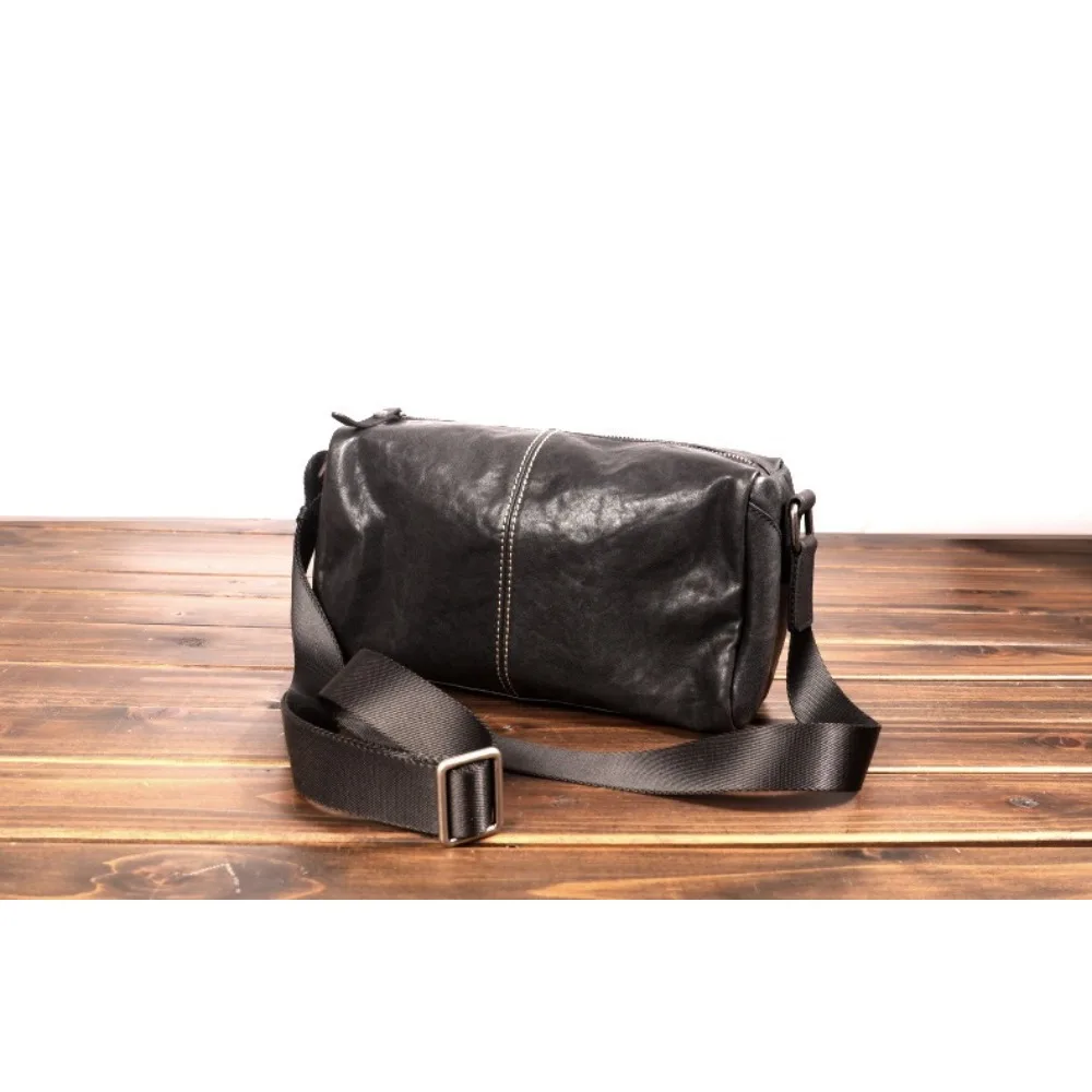 

Leather Men's Commuter Shoulder Crossbody Simple Vegetable Versatile Tanned Soft Cowhide Small Simple Bag Premium Pillow Bag
