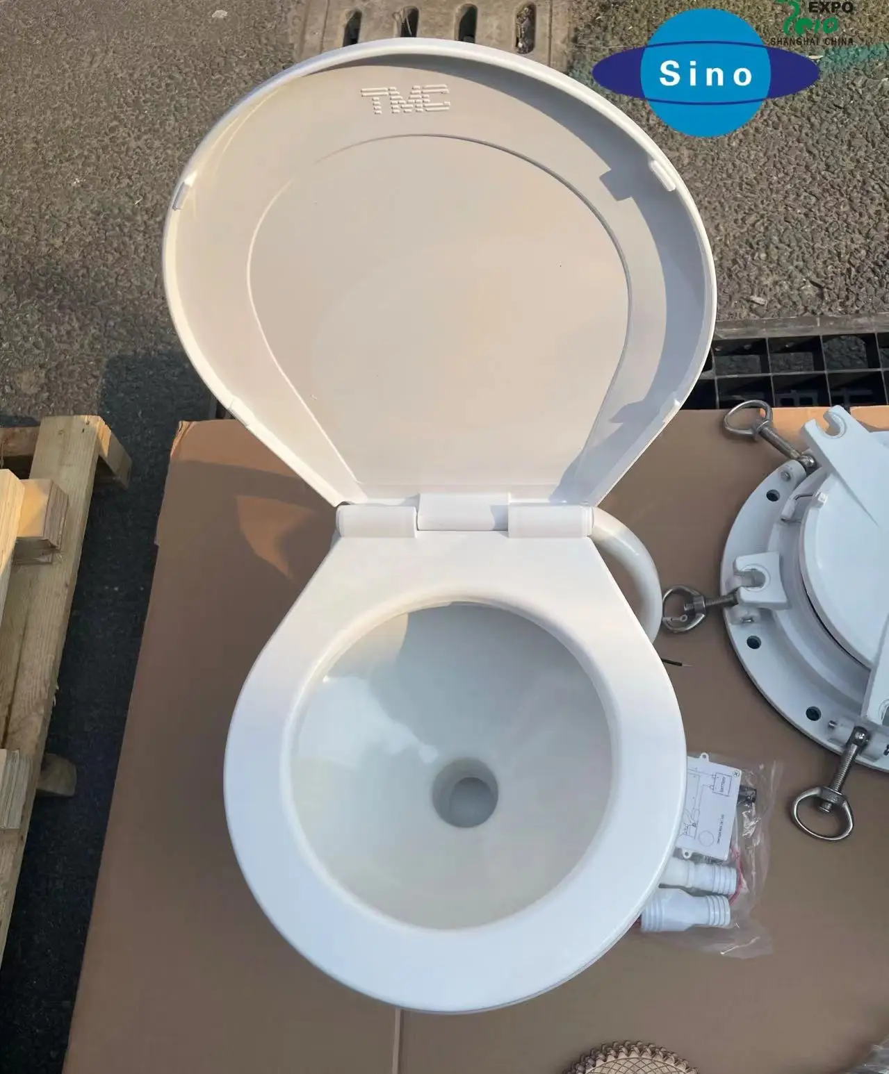 MARINE ELECTRIC TOILET for BOAT STANDARD DC 12V 18A OEM EASY to OPERATE and COMFORTABLE to TOUCH