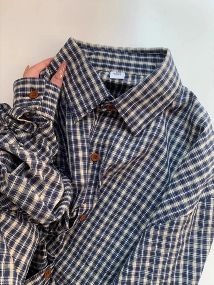 レトロアメリカンレッドチェック柄長袖シャツ女性の夏の怠惰なスタイルルーズ日焼け止めコート通気性ポリエステル綿混紡