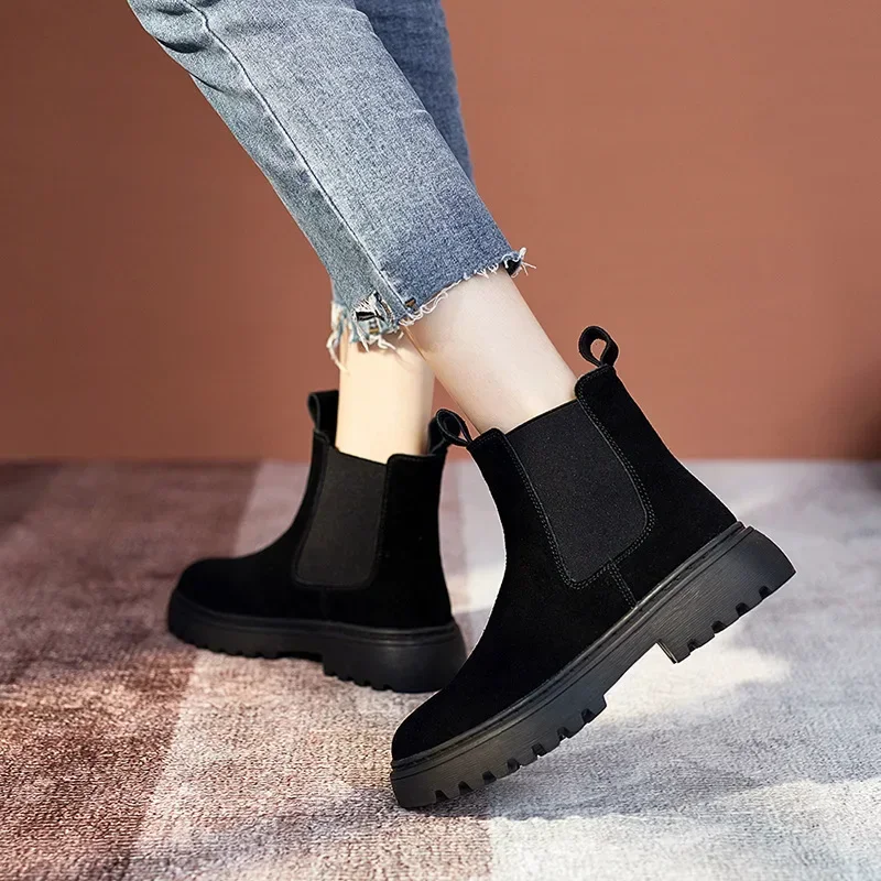 Brand New Chelsea Boots Soft Leather Ankle Booties Women Autumn Slip-On Platform Shoes Fashion Femme Plush Warm Winter