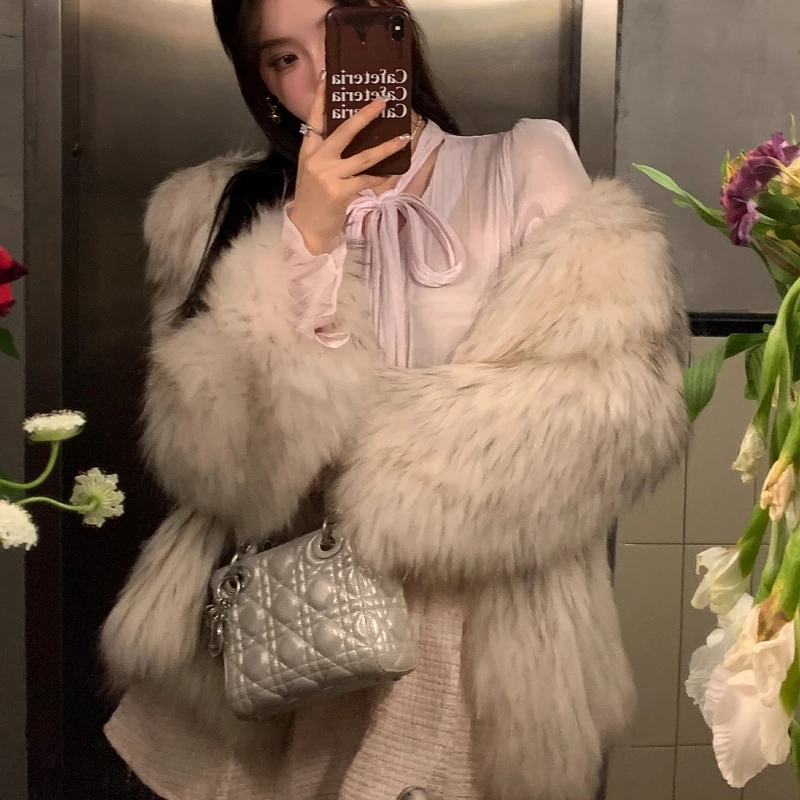 YOLANFAIRY jaket bulu musim gugur dan musim dingin dengan kerah bulu rakun tebal gaya Korea untuk bepergian jaket bulu шуба женская 2025