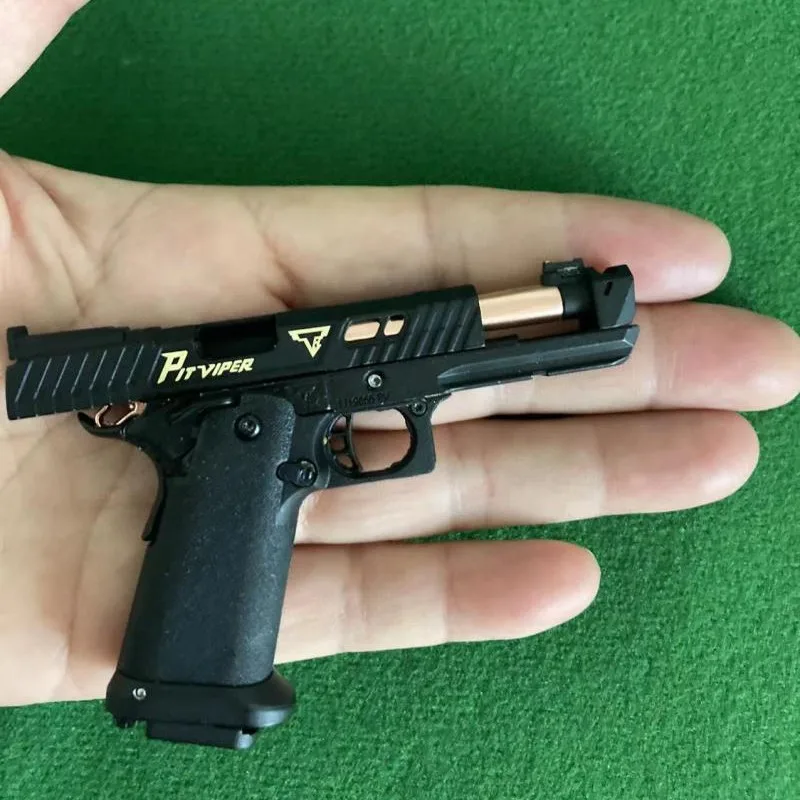 Alloy Empire 1:3 Glock TT Fast Chase 4 Viper Metal Throwing Shell Keychain Small Pistol Toy Pendant