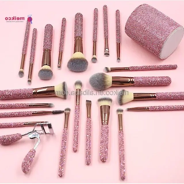 Professional 28 Pieces Glam Diamond Makeup Brush Set Rhinestone MakeupBrush Set Gifts for Woman Unique Bling Makeup Brushes